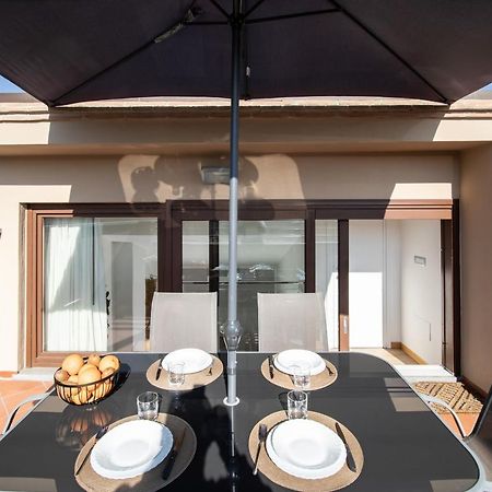 Rooftop Delight With Terrace Лука Екстериор снимка
